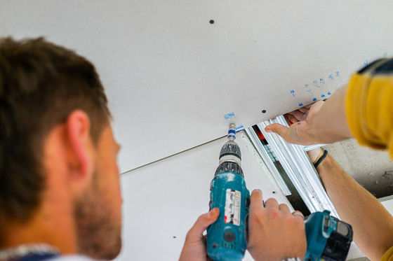 سعر جيد ألواح الجبس المضادة للعفن 12 مم ، ألواح الجبس العادية لمكتبة الفندق الانترنت