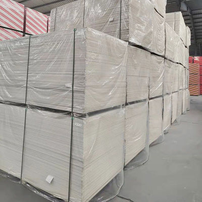 المبيعات المباشرة الوافدين الجدد 1200×2400 ملم مقاومة العفن الصفائح الصخرية الجدار المجفف إزالة الكبريت